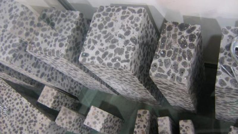 屋顶防水涂料选材攻略：如何规避常见误区
